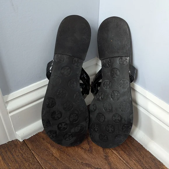 Tory Burch Women's Black Patent Leather Miller Sandals Size 7 - Picture 7 of 10
